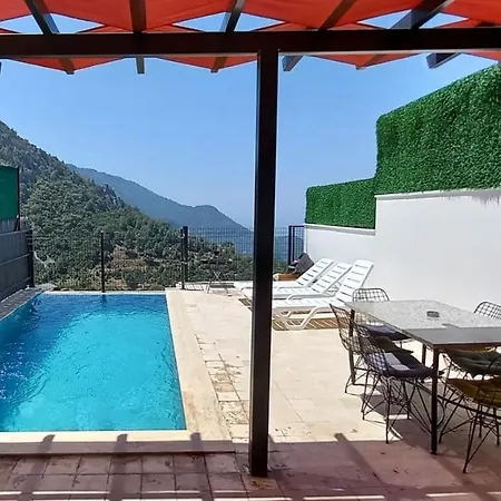 Yildiz Hotel *